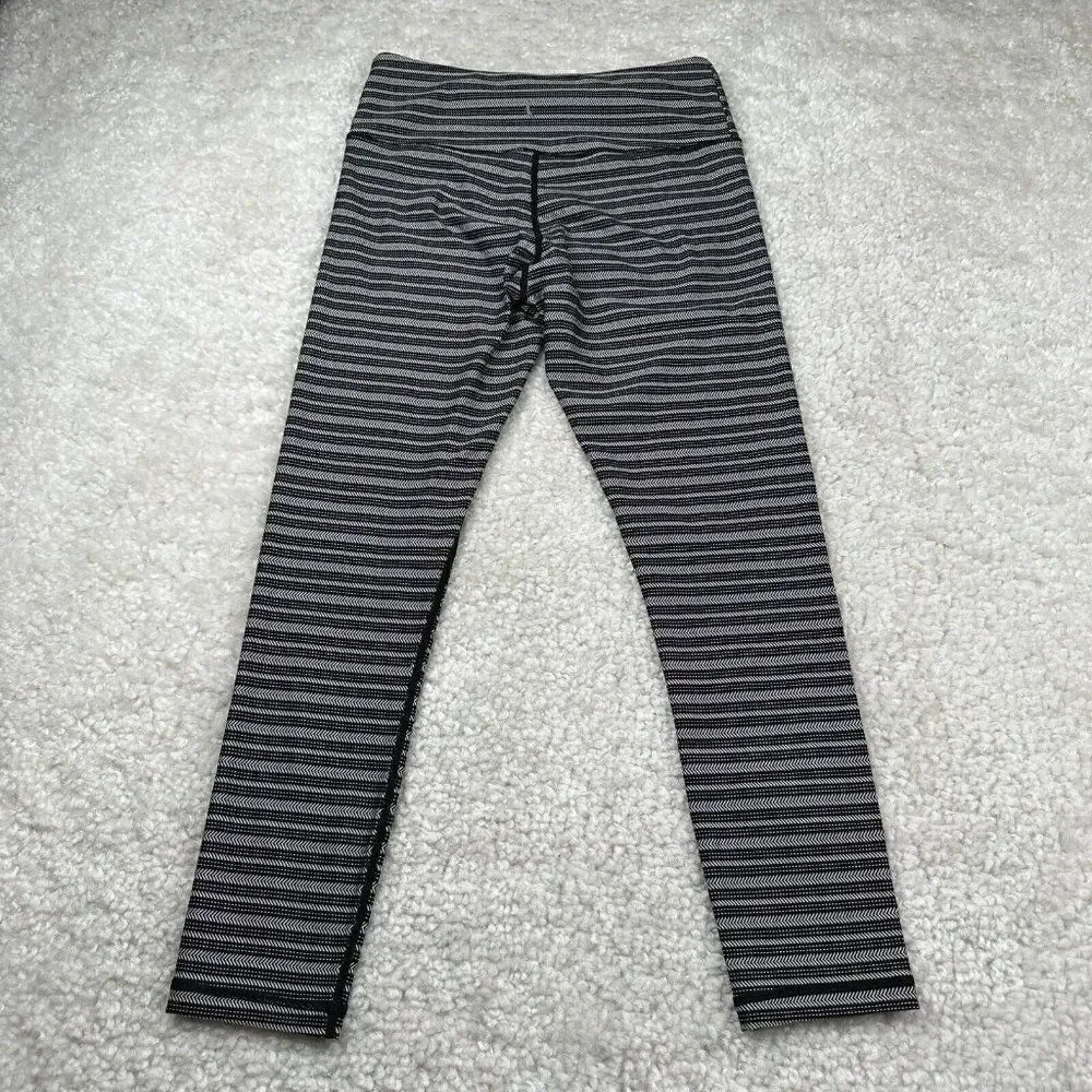 Zyia Active Black White Aztec Adrenaline 7/8 legging